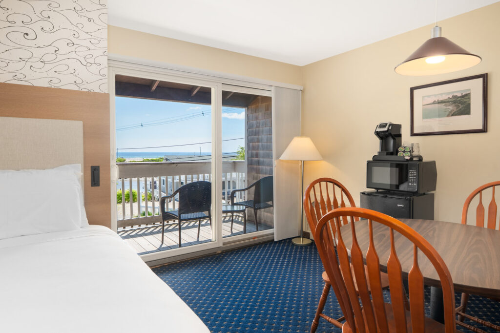 aspinquid lodge two queen beach street efficiency