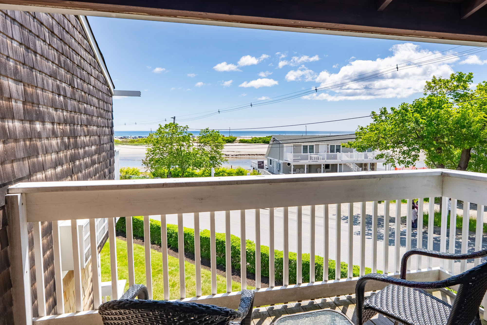 ASP_LodgeTwoQueen_BeachStreetEfficiency_Room158-5