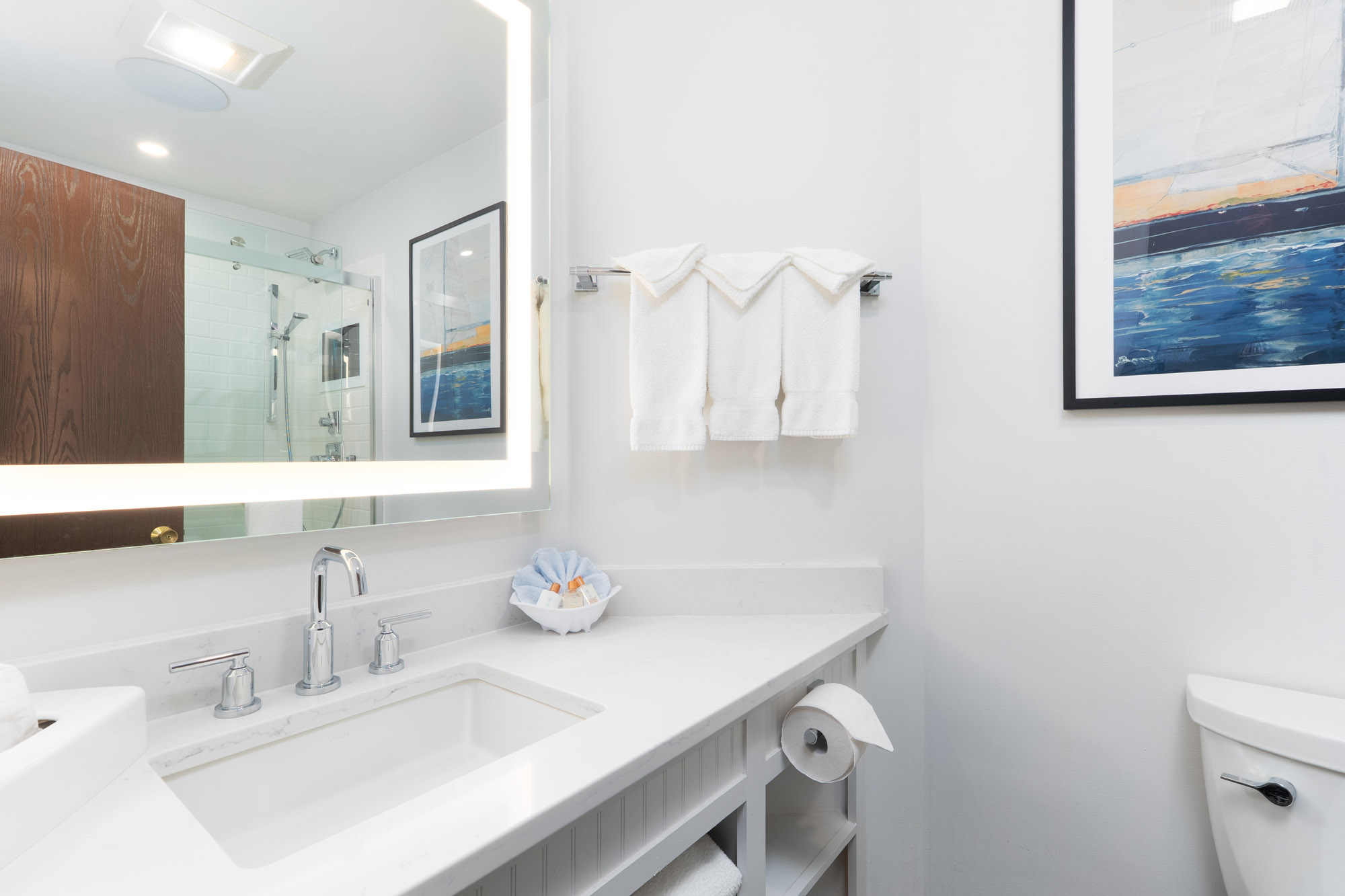 ASP_LodgeTwoQueen_BeachStreetEfficiency_Room158-6