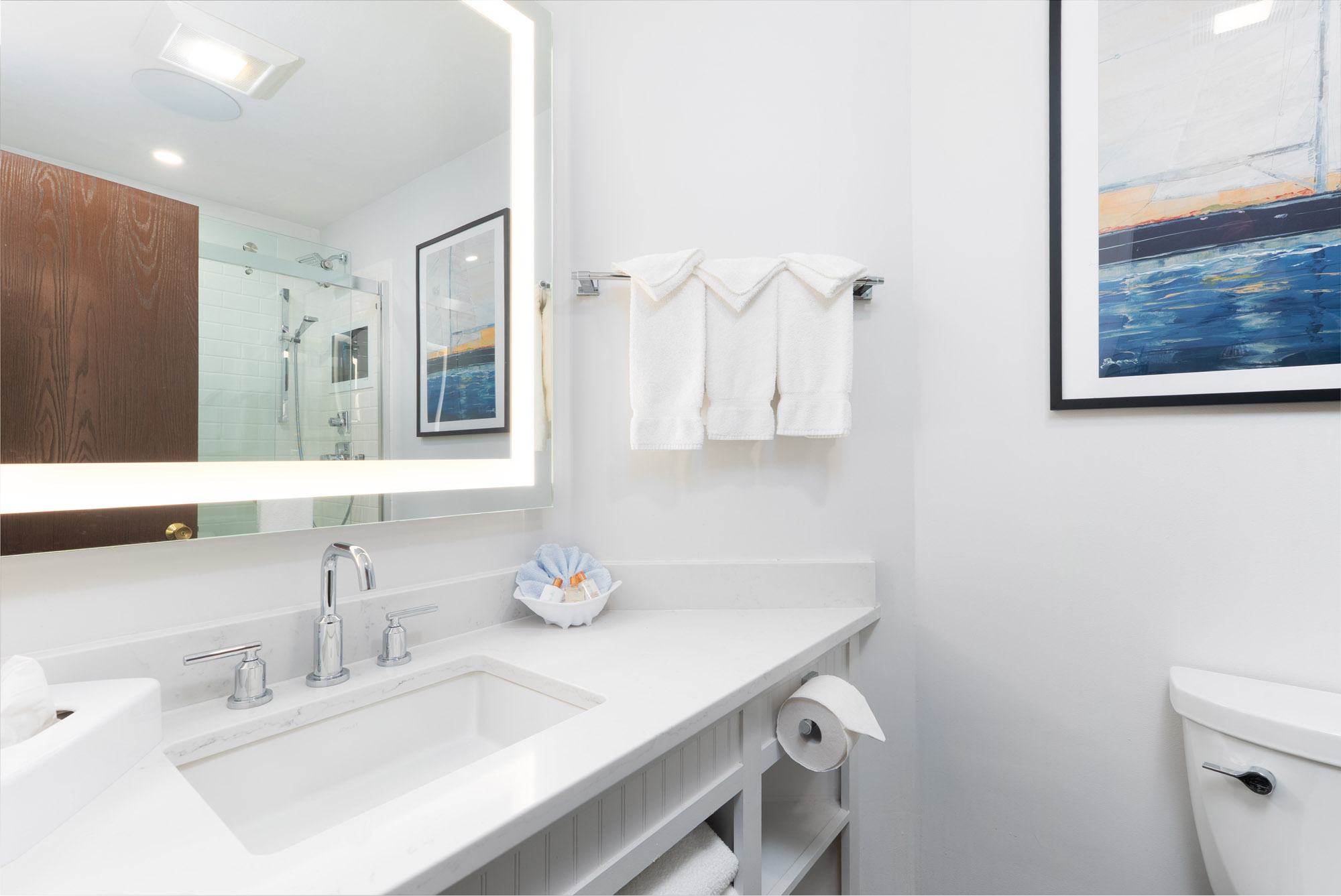 ASP_LodgeTwoQueen_RiverViewEfficiency_Room147