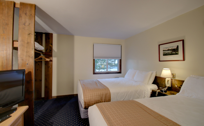 Lodge | Room 152