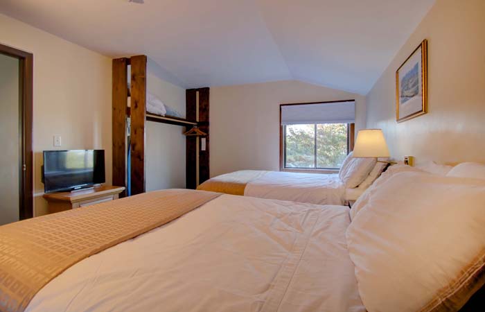 Lodge | Room 162