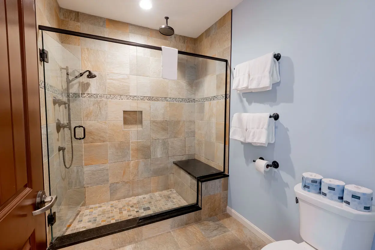 two king room bathroom shower