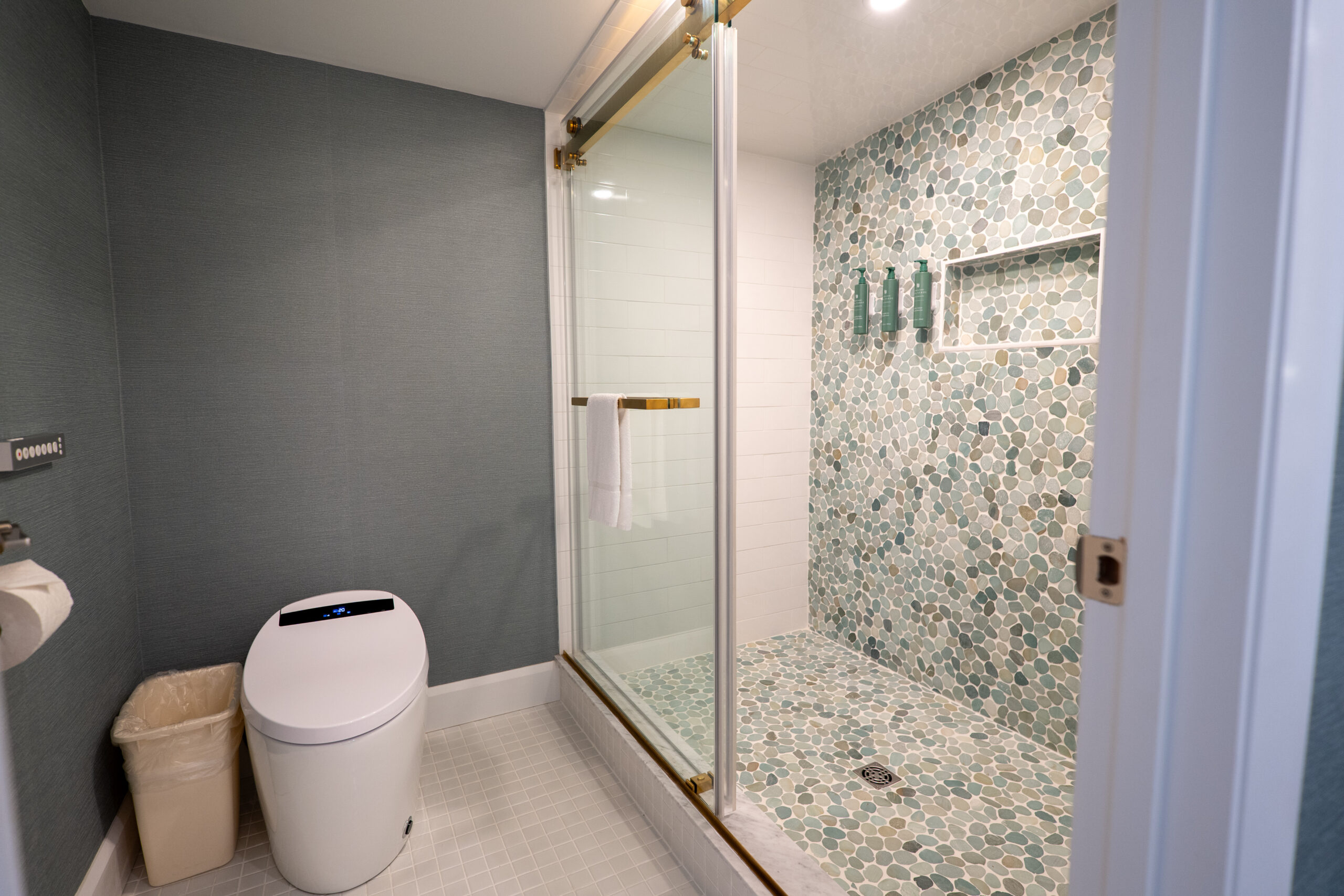 NOR__Riverview3BedroomApt_347_