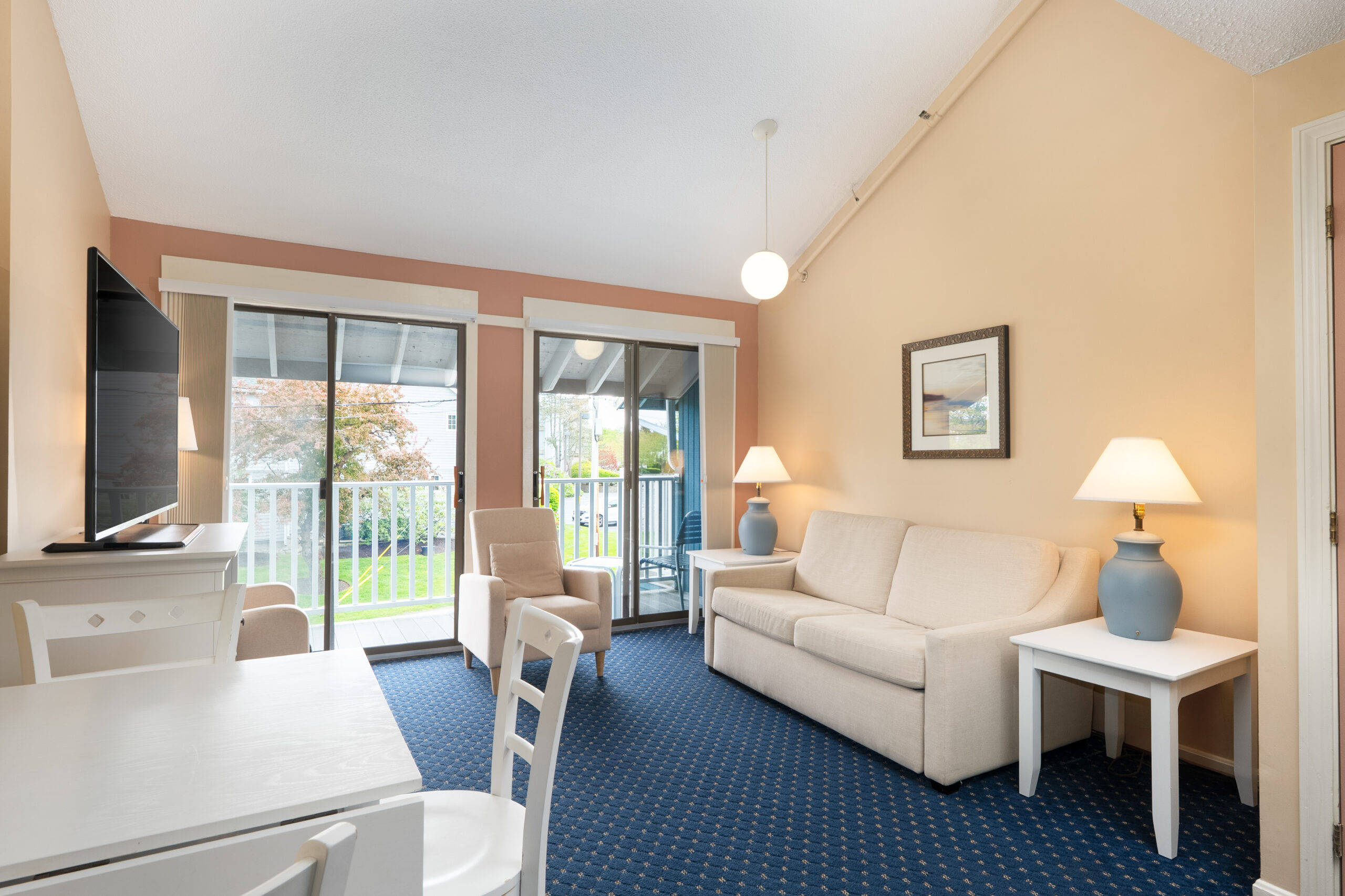 SEA_2DB_ObedsSide_Loft_Room202-3