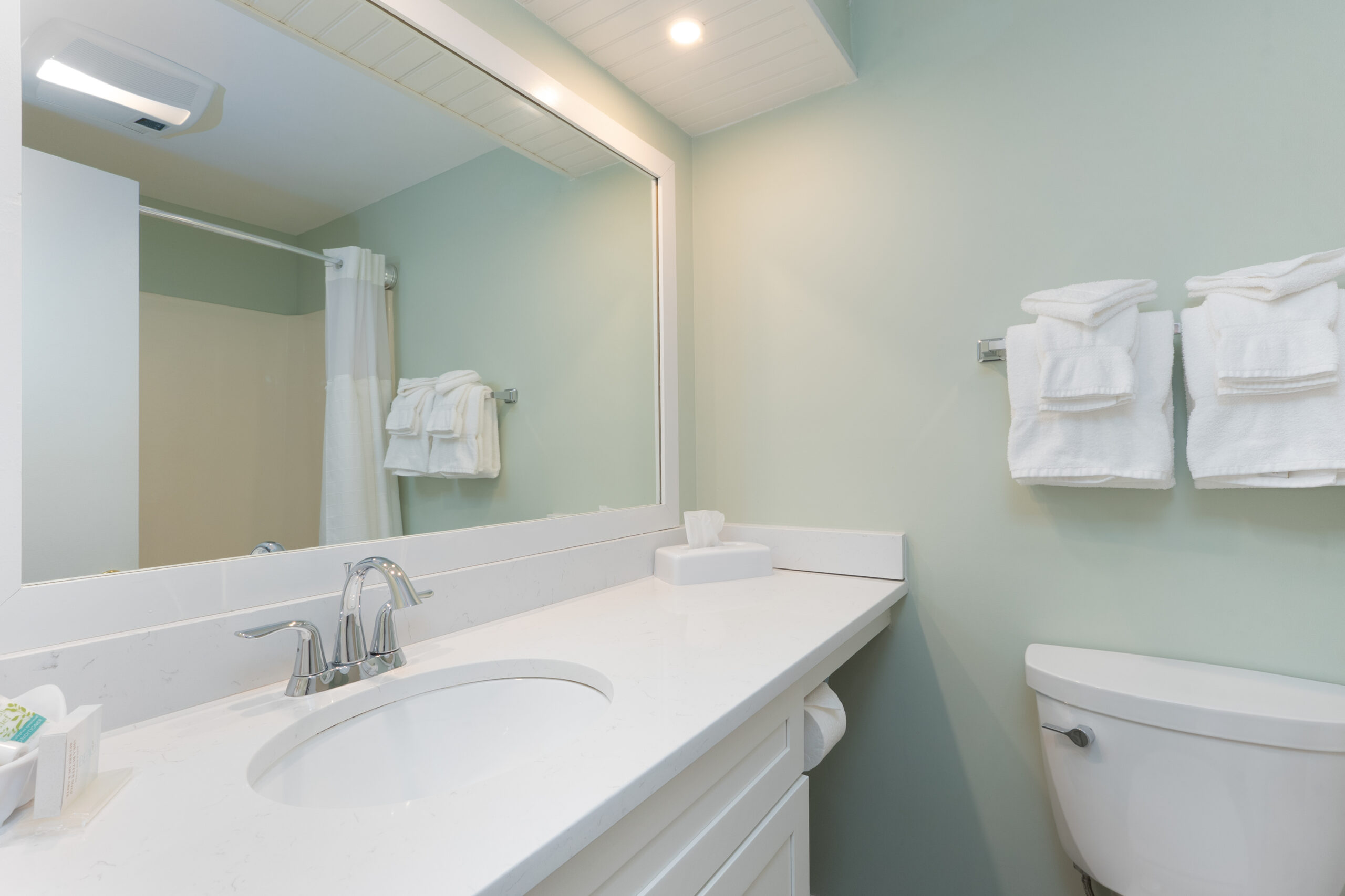 SEA_Obeds_1QSideStudio_(1st FL)_Room103-2