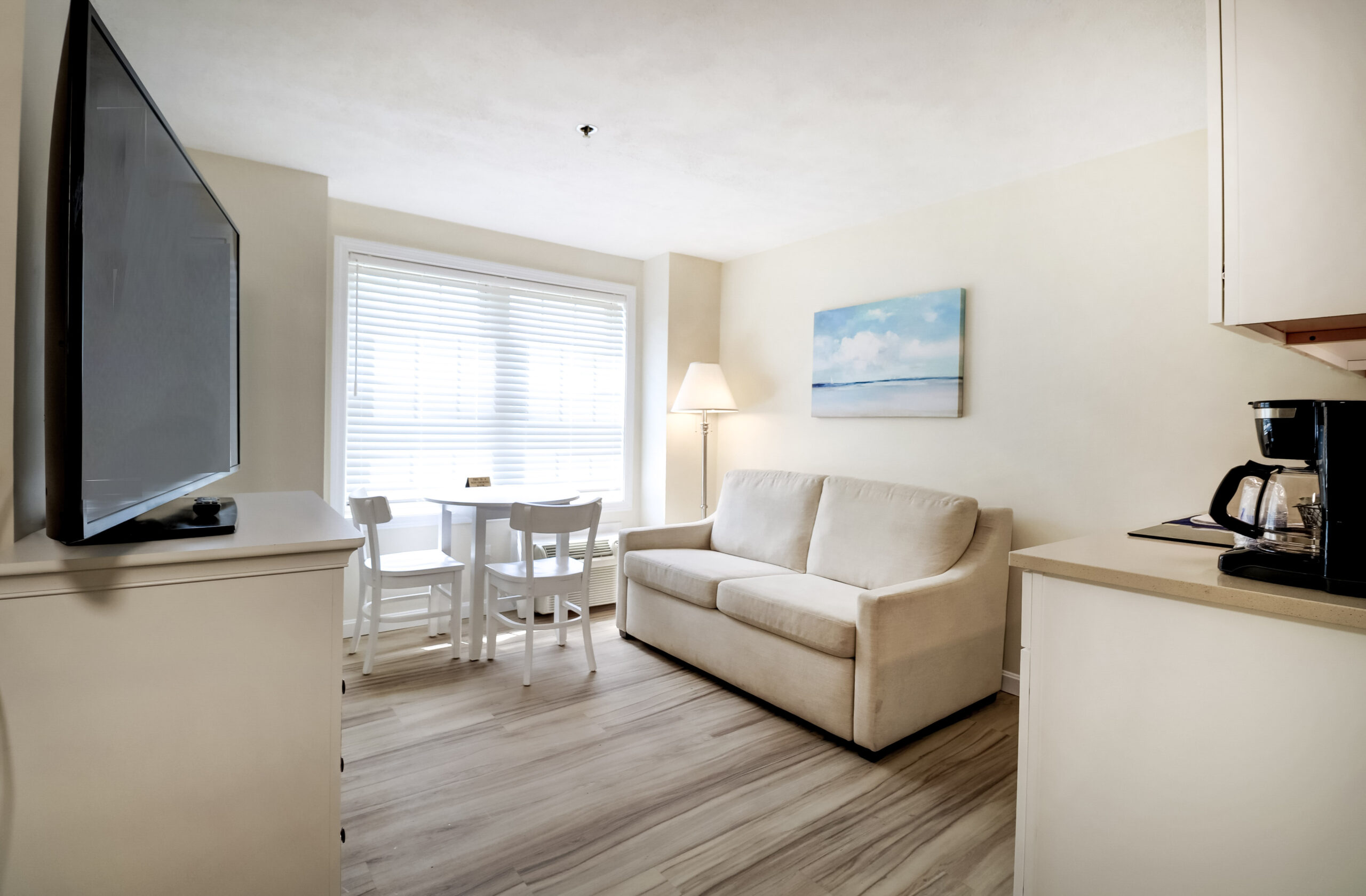 Seacastles resort room in ogunquit maine