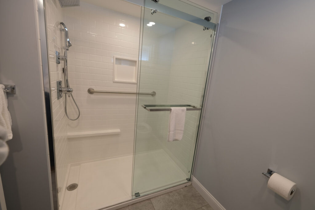 NOR-Dunes Oceanview Two Queen Room 221-2
