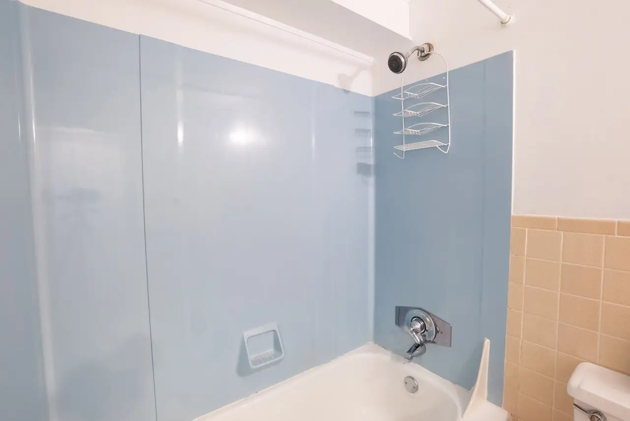 betty doon two queen guest room 3 bathroom