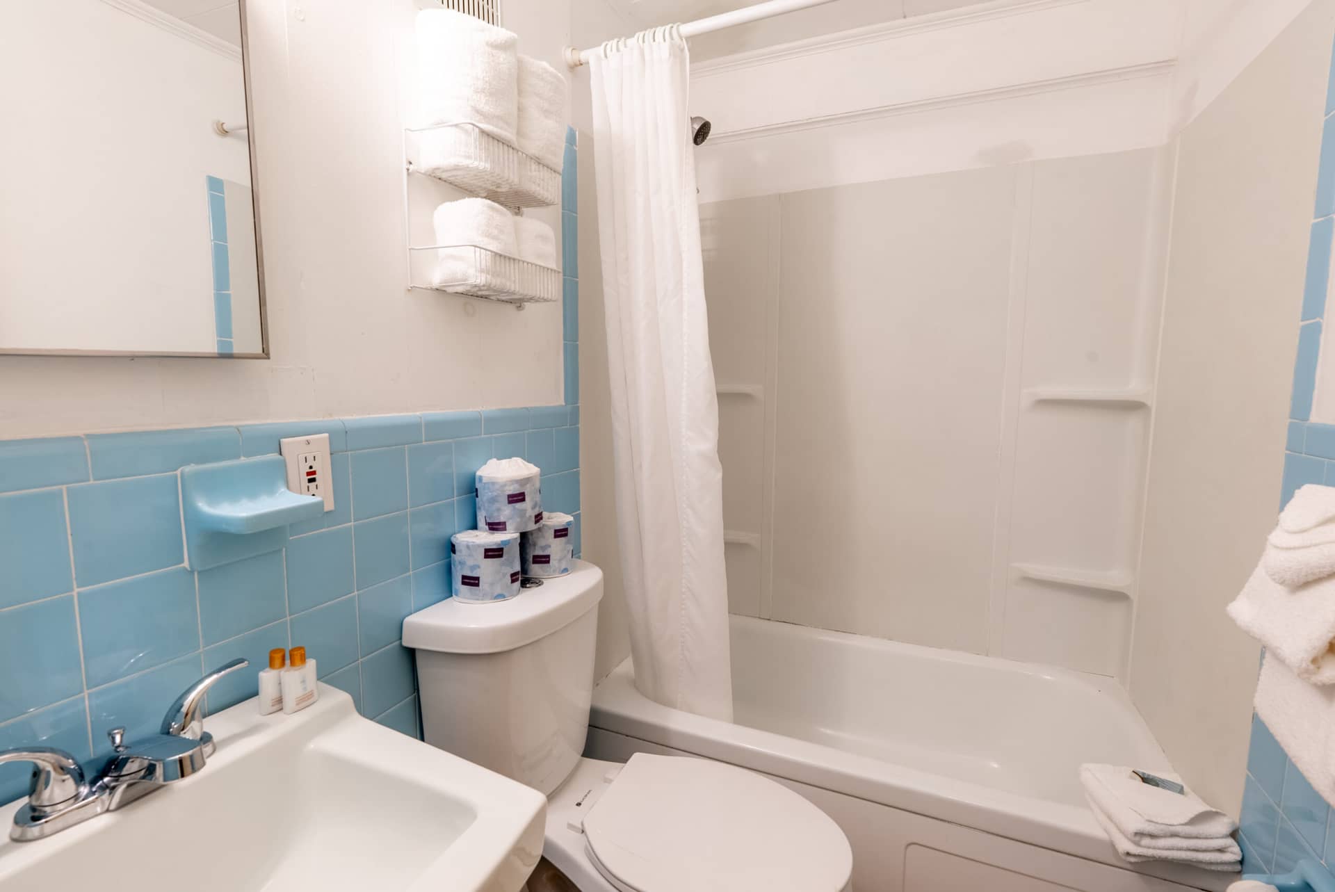 Betty Doon King Ground Level Room4_Image4_07_12_2024