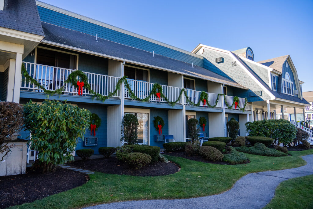 Seacastles Resort holiday season in Ogunquit